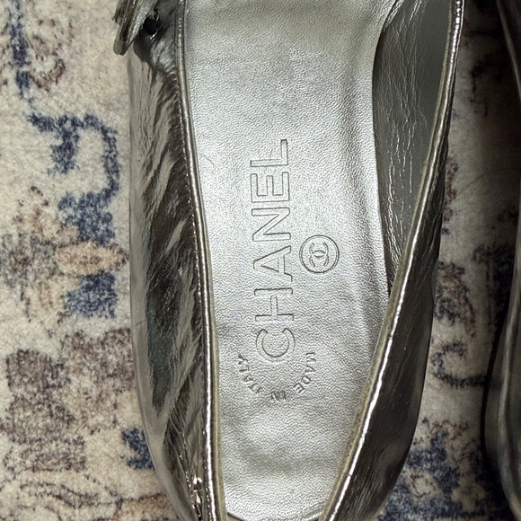Chanel Metallic Goatskin Mary Janes size 39 - Picture 4 of 15